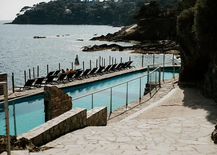 Residence Hoteliere Le Provencal A Giens - Bord De Mer