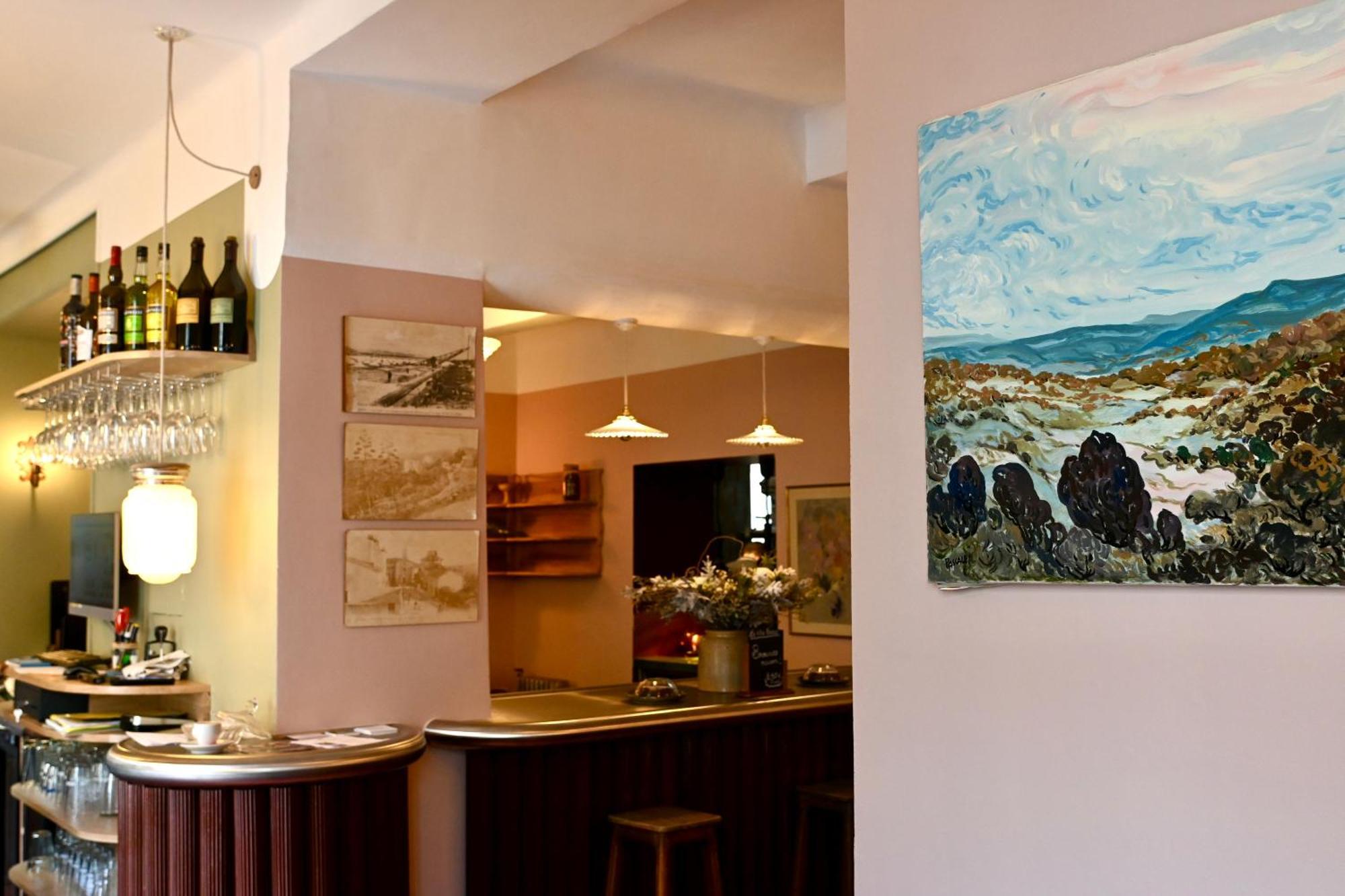 Hoteliere Le Provencal A Giens - Bord De
