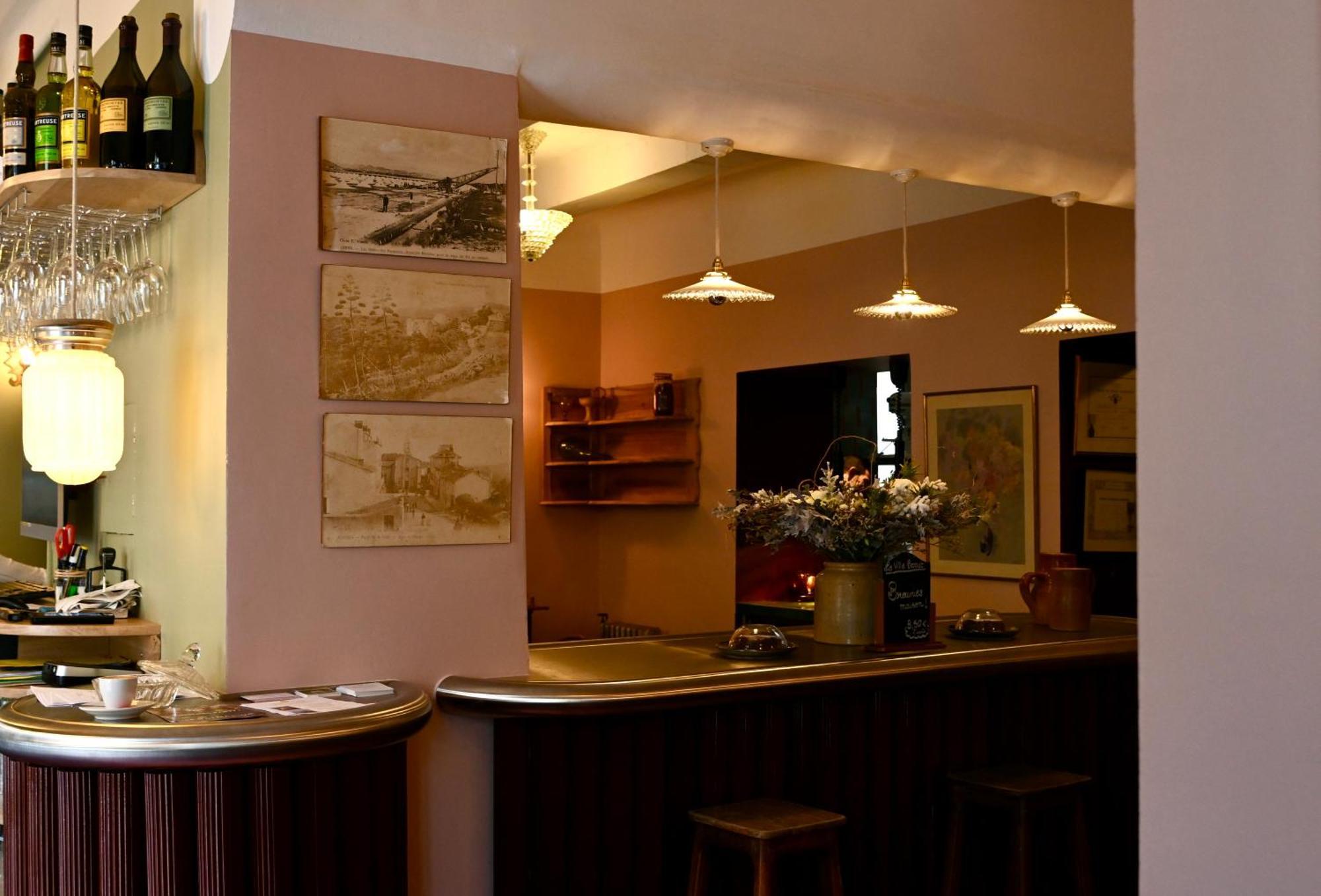 Hoteliere Le Provencal A Giens - Bord De
