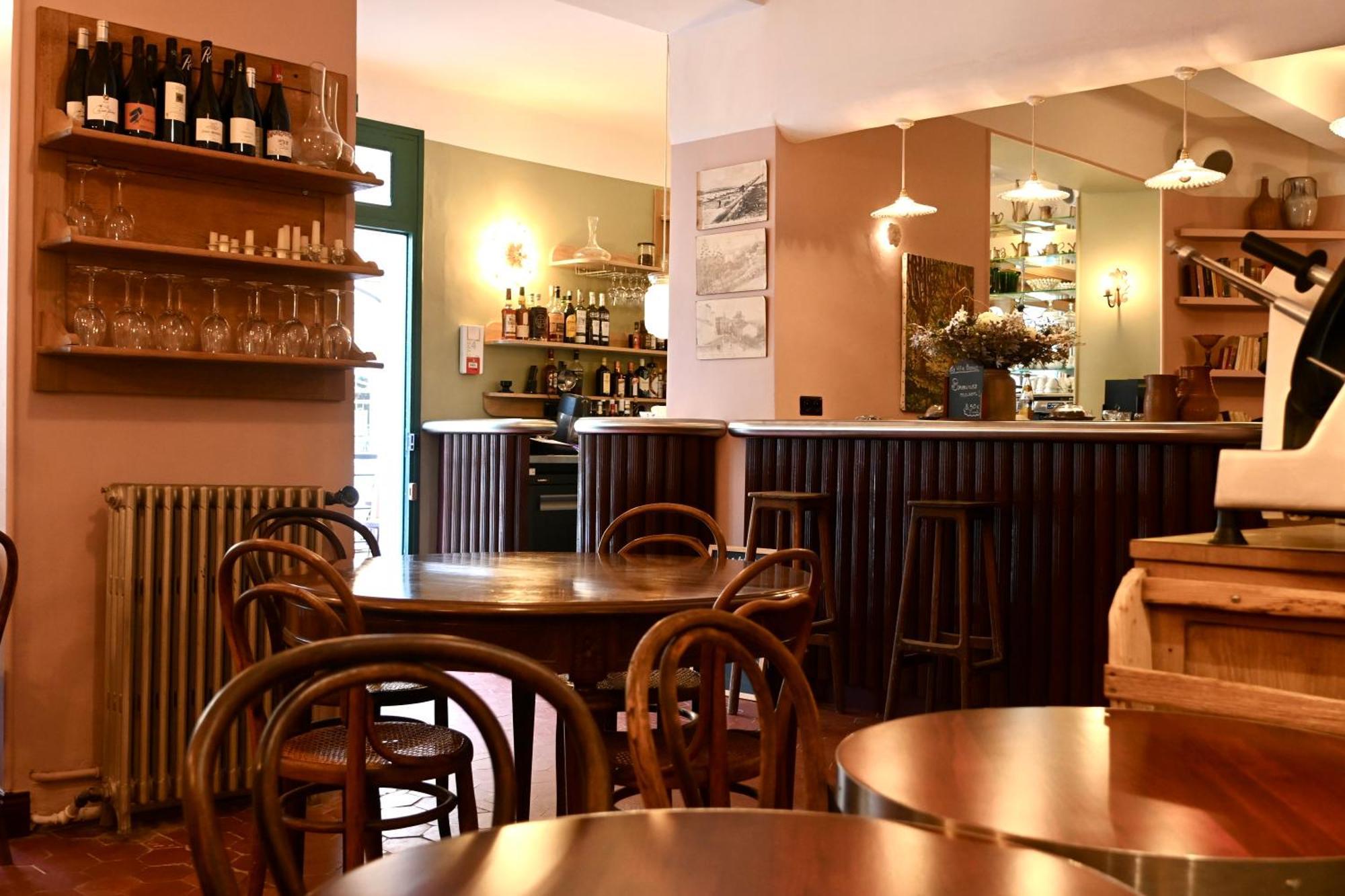 Hoteliere Le Provencal A Giens - Bord De *