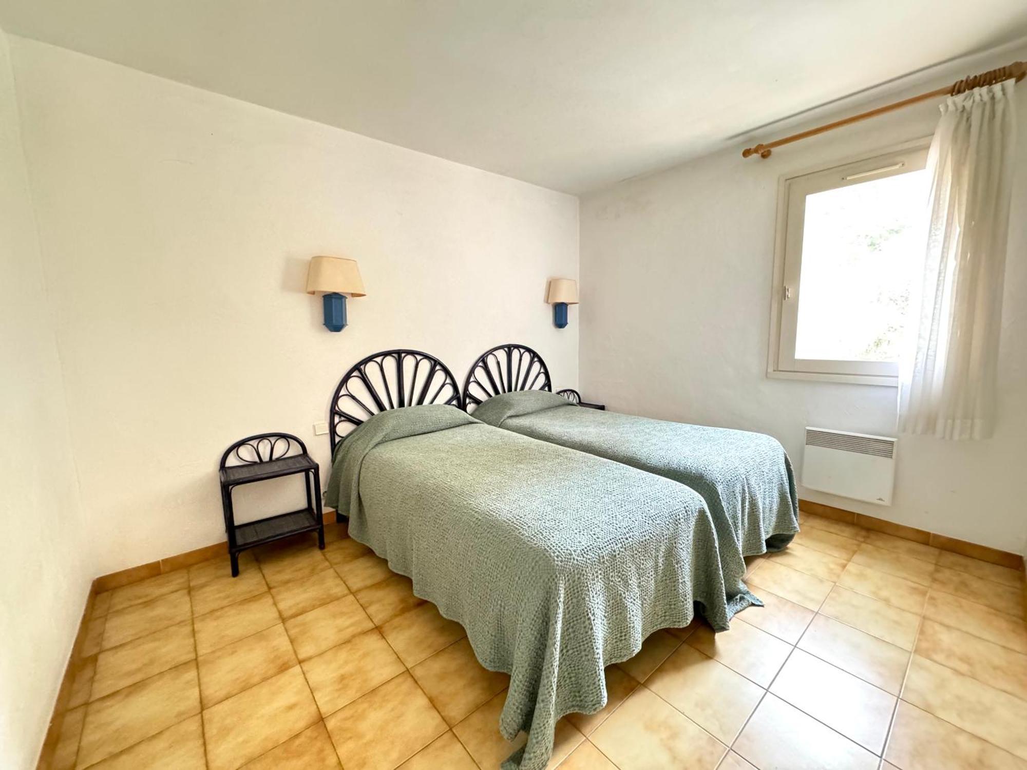 Hoteliere Le Provencal A Giens - Bord De *